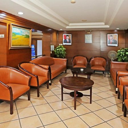 Collection O 91898 Series Hotel Kuningan Джакарта Екстериор снимка