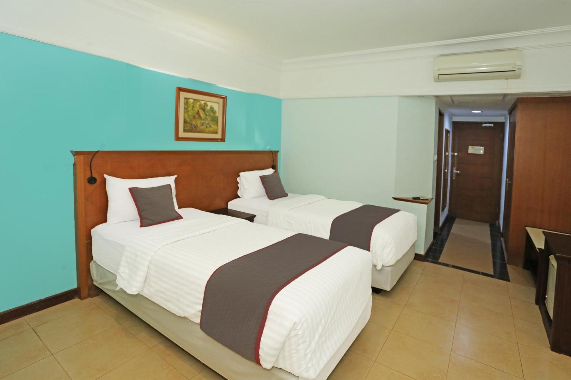 Collection O 91898 Series Hotel Kuningan Джакарта Екстериор снимка