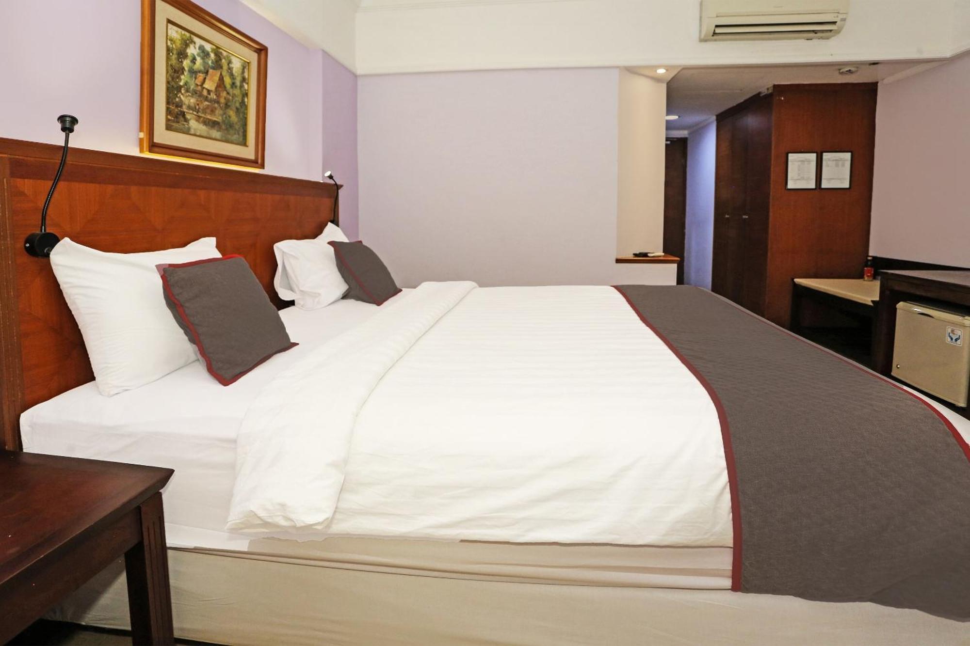 Collection O 91898 Series Hotel Kuningan Джакарта Екстериор снимка