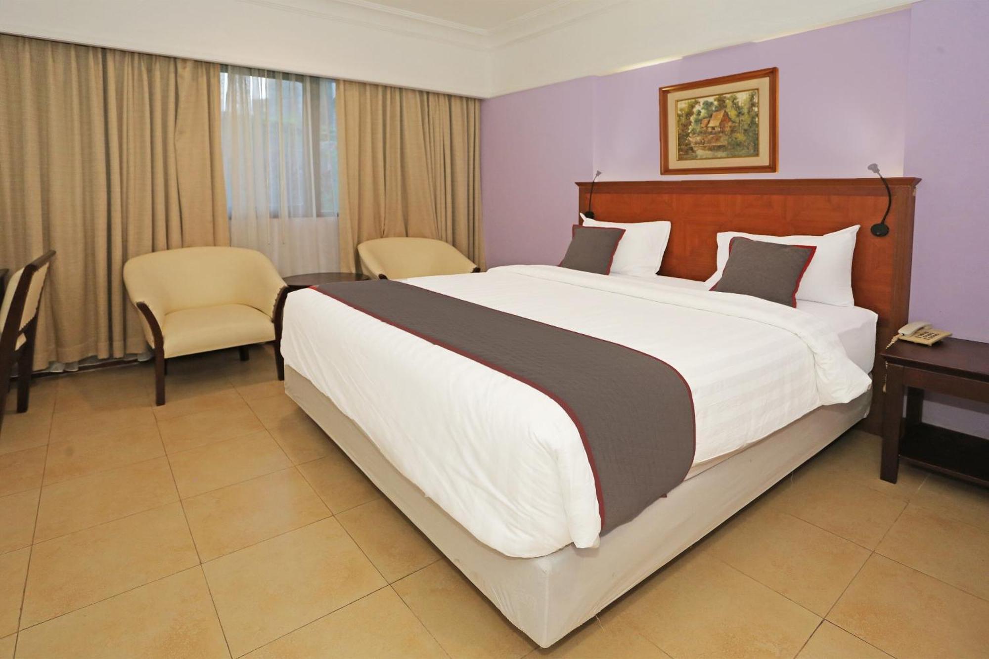 Collection O 91898 Series Hotel Kuningan Джакарта Екстериор снимка