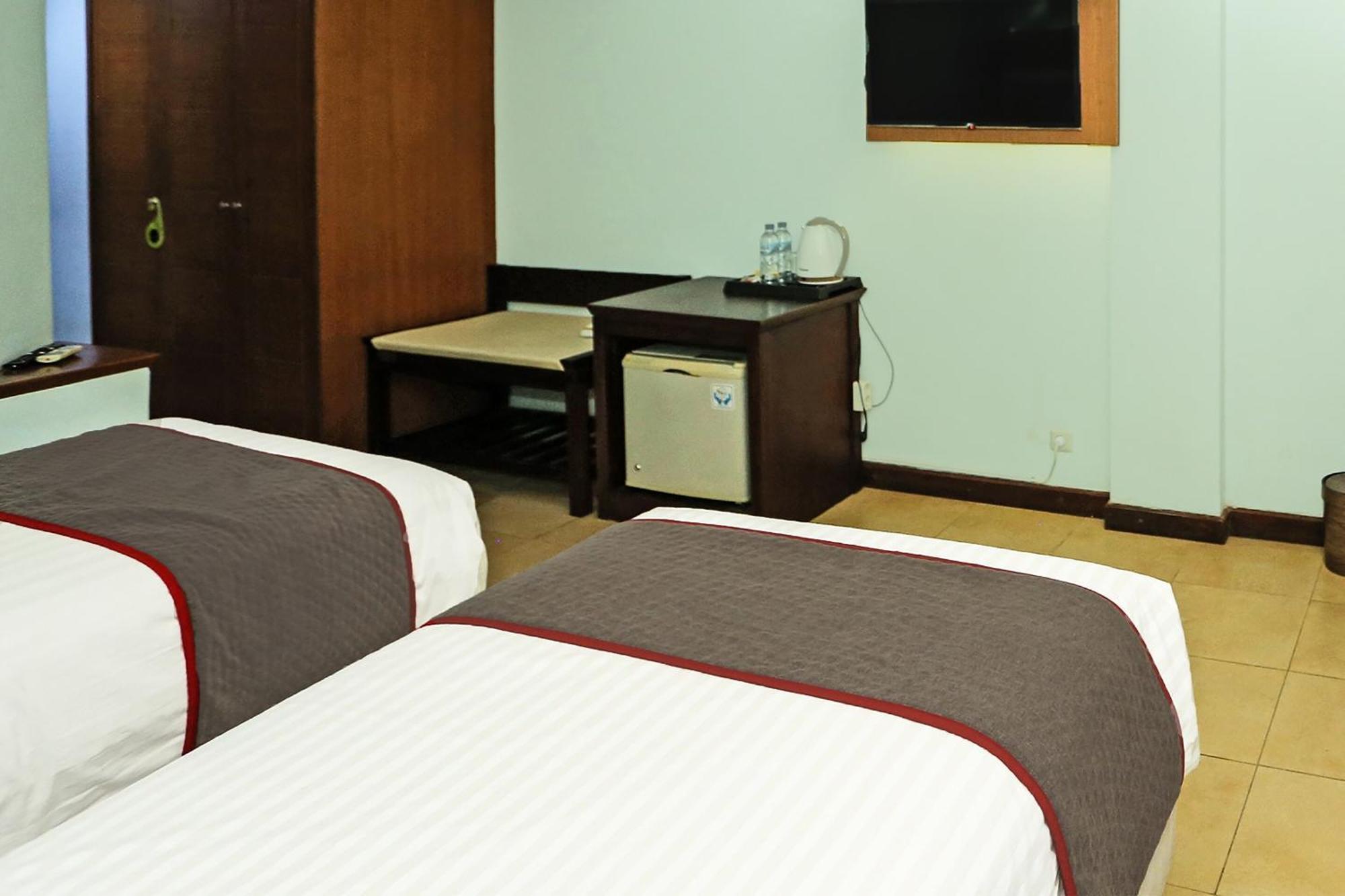 Collection O 91898 Series Hotel Kuningan Джакарта Екстериор снимка