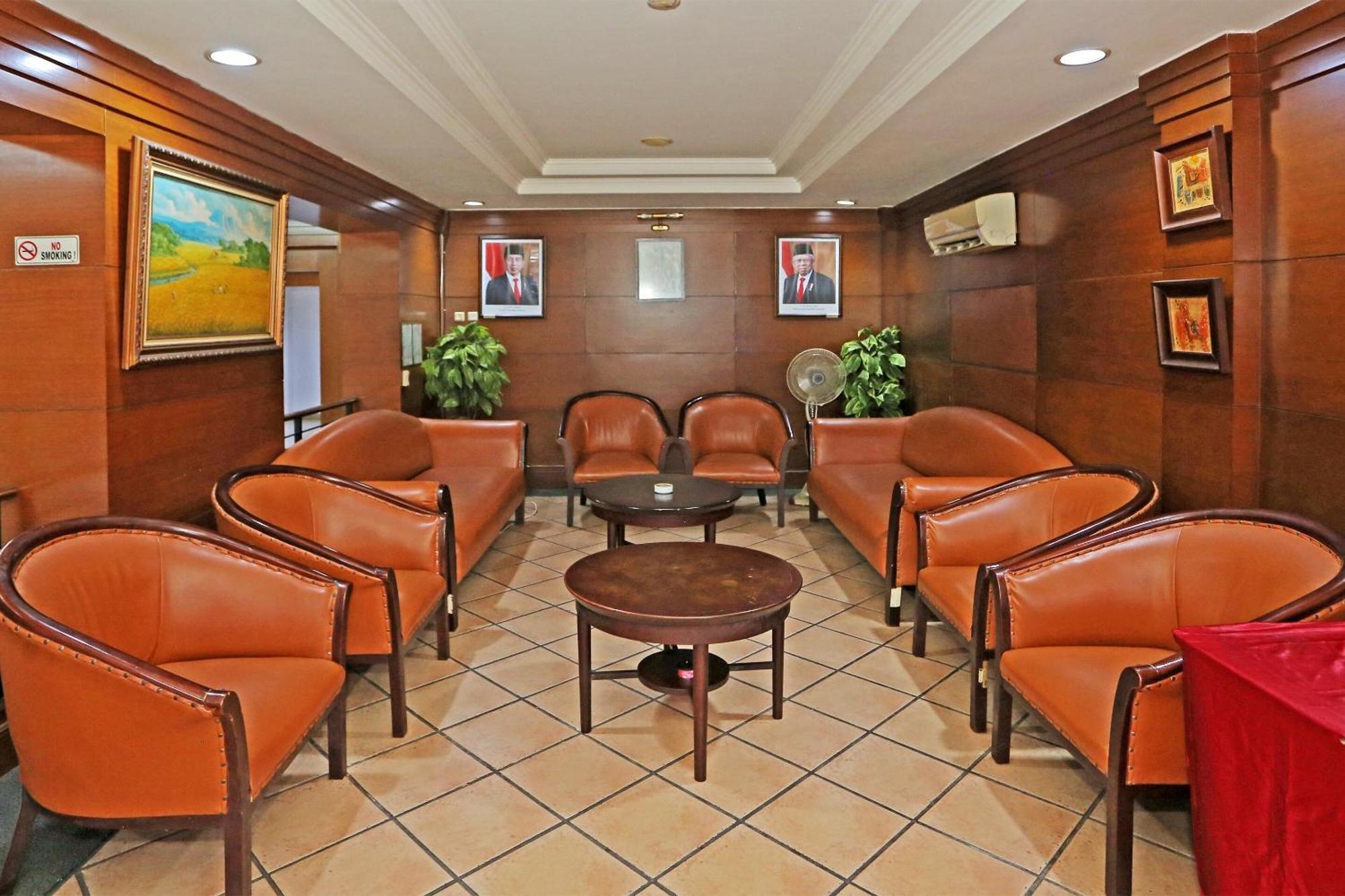 Collection O 91898 Series Hotel Kuningan Джакарта Екстериор снимка